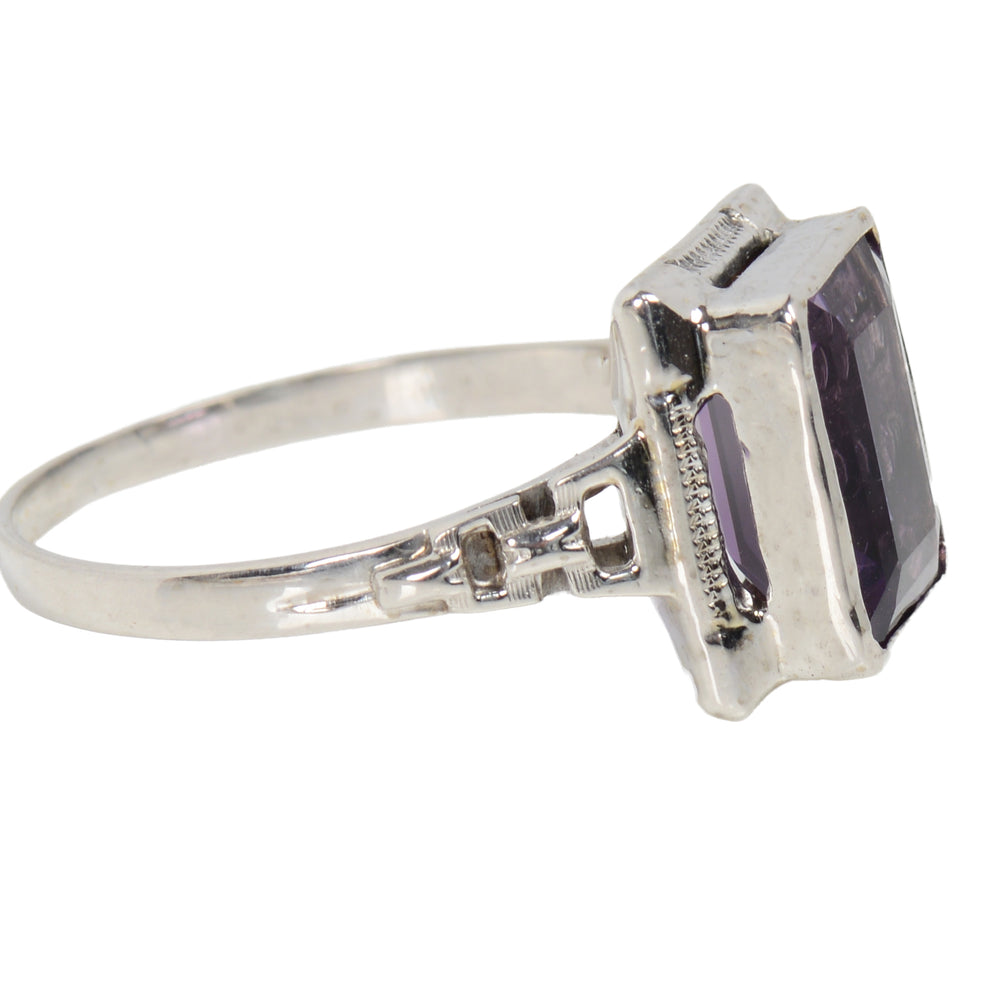
                      
                        Art Deco Aesthetic Amethyst White Gold Ring
                      
                    