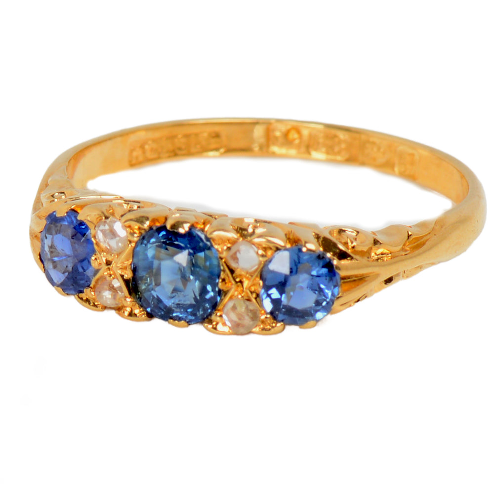 Ceylon Sense - Sapphire Diamond Ring from 1909