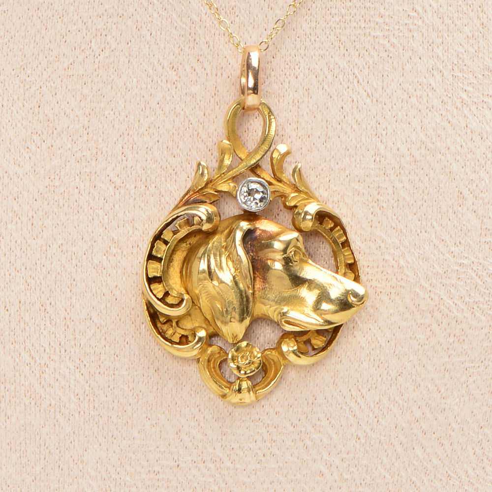 
                      
                        Superlative Diamond 18k Gold Spaniel Dog Pendant
                      
                    