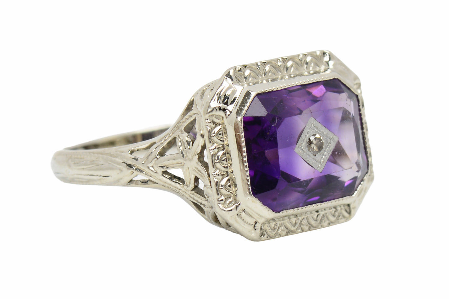 Noteable Vintage Art Deco Amethyst Filigree Ring