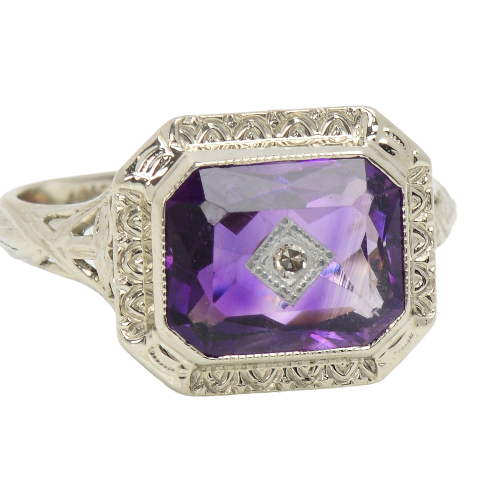 Noteable Vintage Art Deco Amethyst Filigree Ring