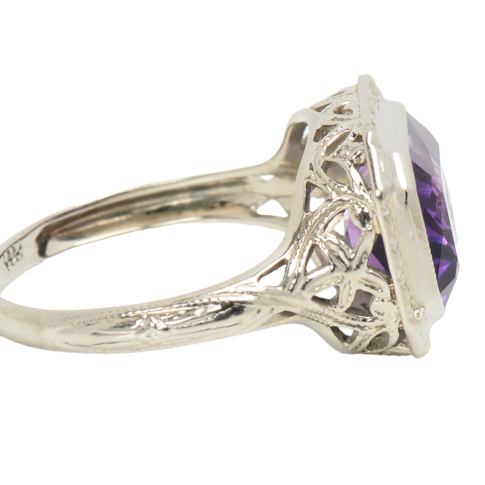 
                      
                        Noteable Vintage Art Deco Amethyst Filigree Ring
                      
                    