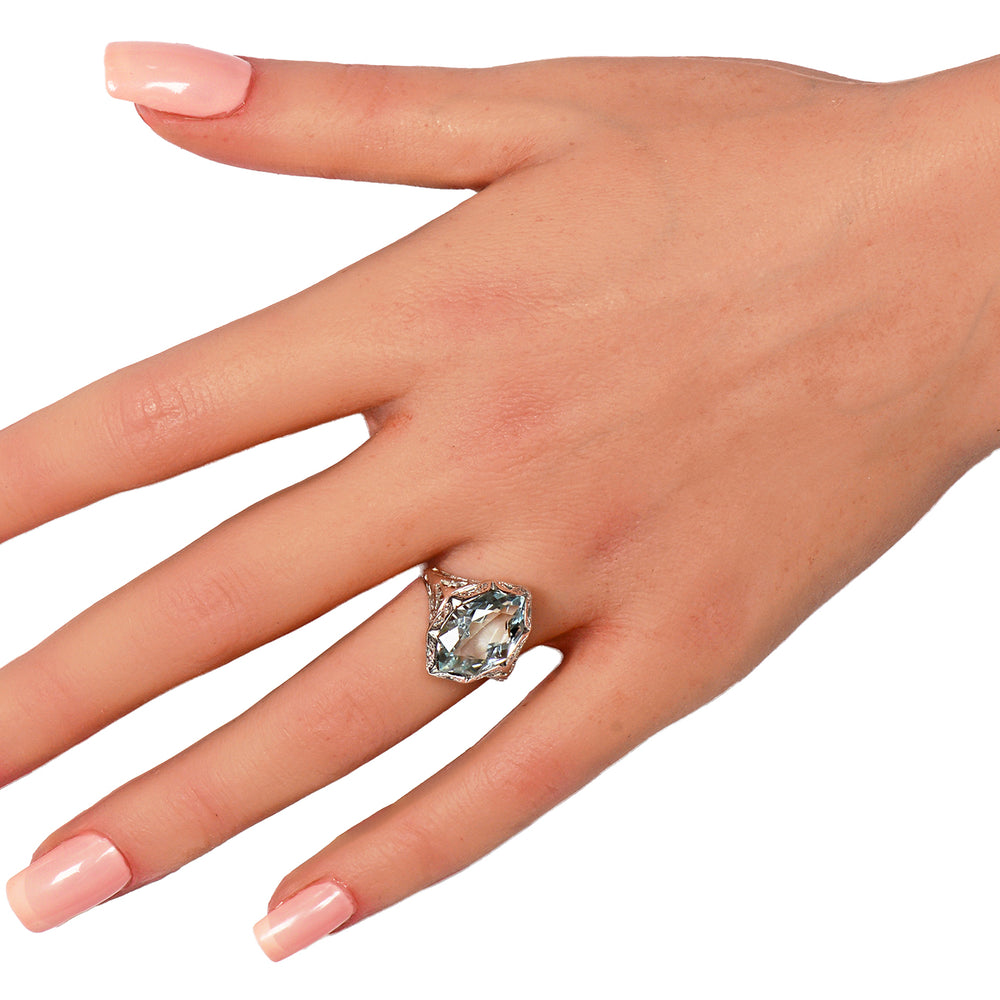
                      
                        Undulating Aquamarine Art Deco Ring
                      
                    