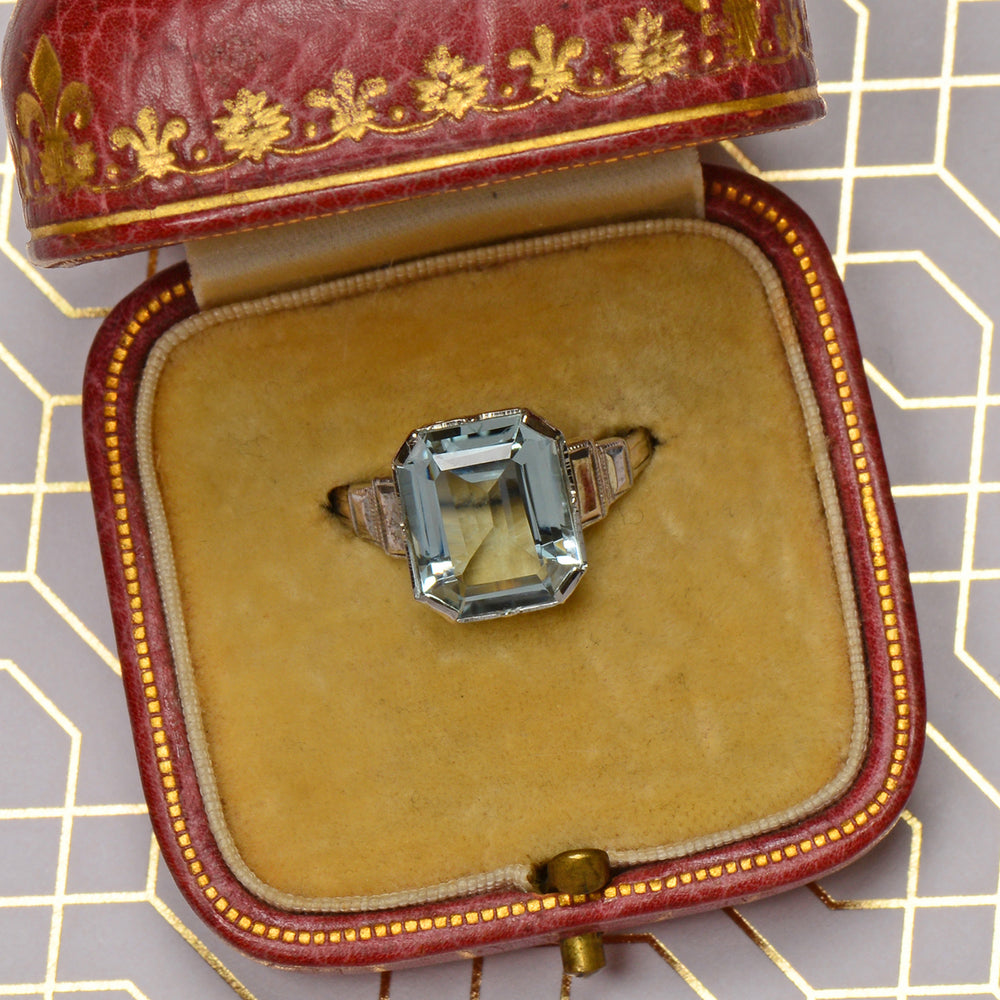 Aquamarine Divine - Art Deco White Gold Setting