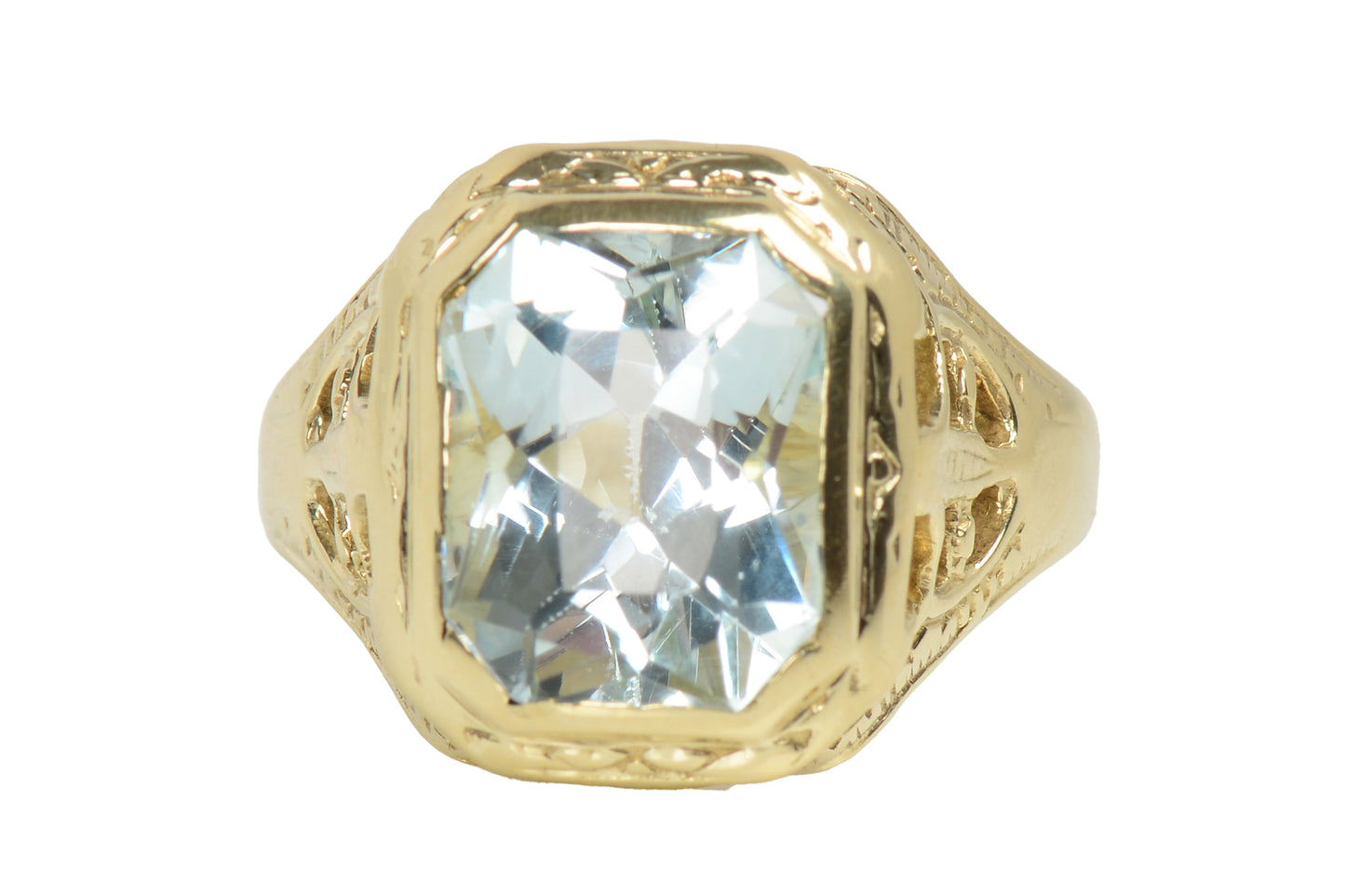 Serenity - Vintage Aquamarine Gold Ring
