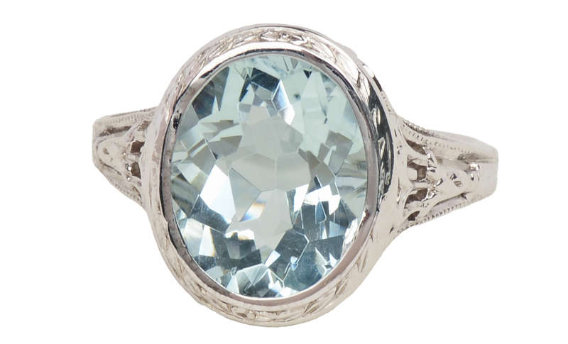 Vintage Filigree White Gold Aquamarine Ring