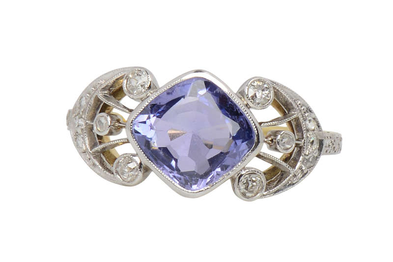 Art Deco Lilac Color Shift No Heat Sapphire Ring