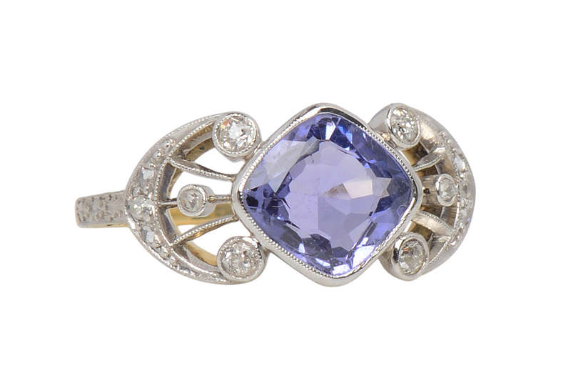 Art Deco Lilac Color Shift No Heat Sapphire Ring