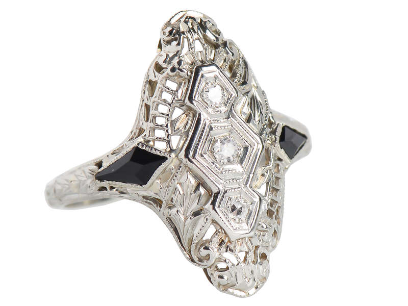 Art Deco - Onyx Diamond Filigree Ring