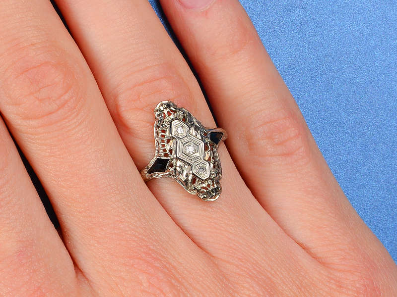 Art Deco - Onyx Diamond Filigree Ring