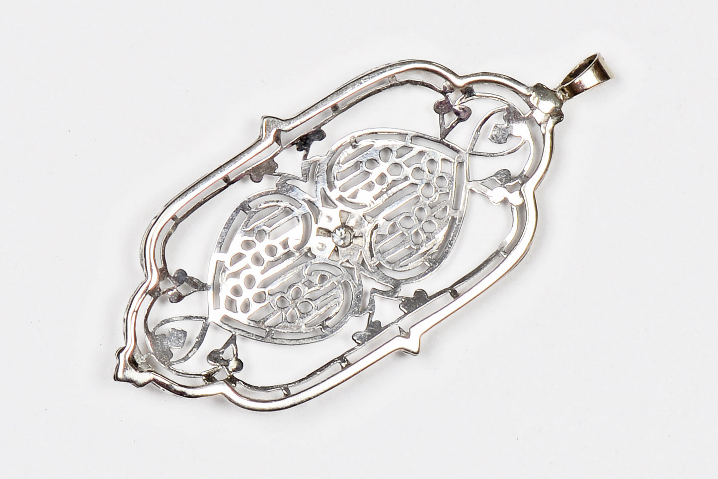 Tracery - Art Deco Filigree Diamond Pendant