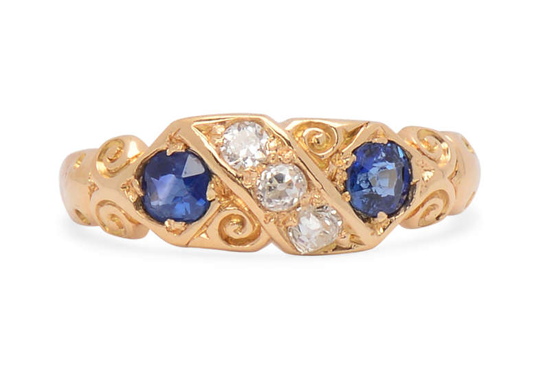 Sapphire Diamond Vintage Gold Ring