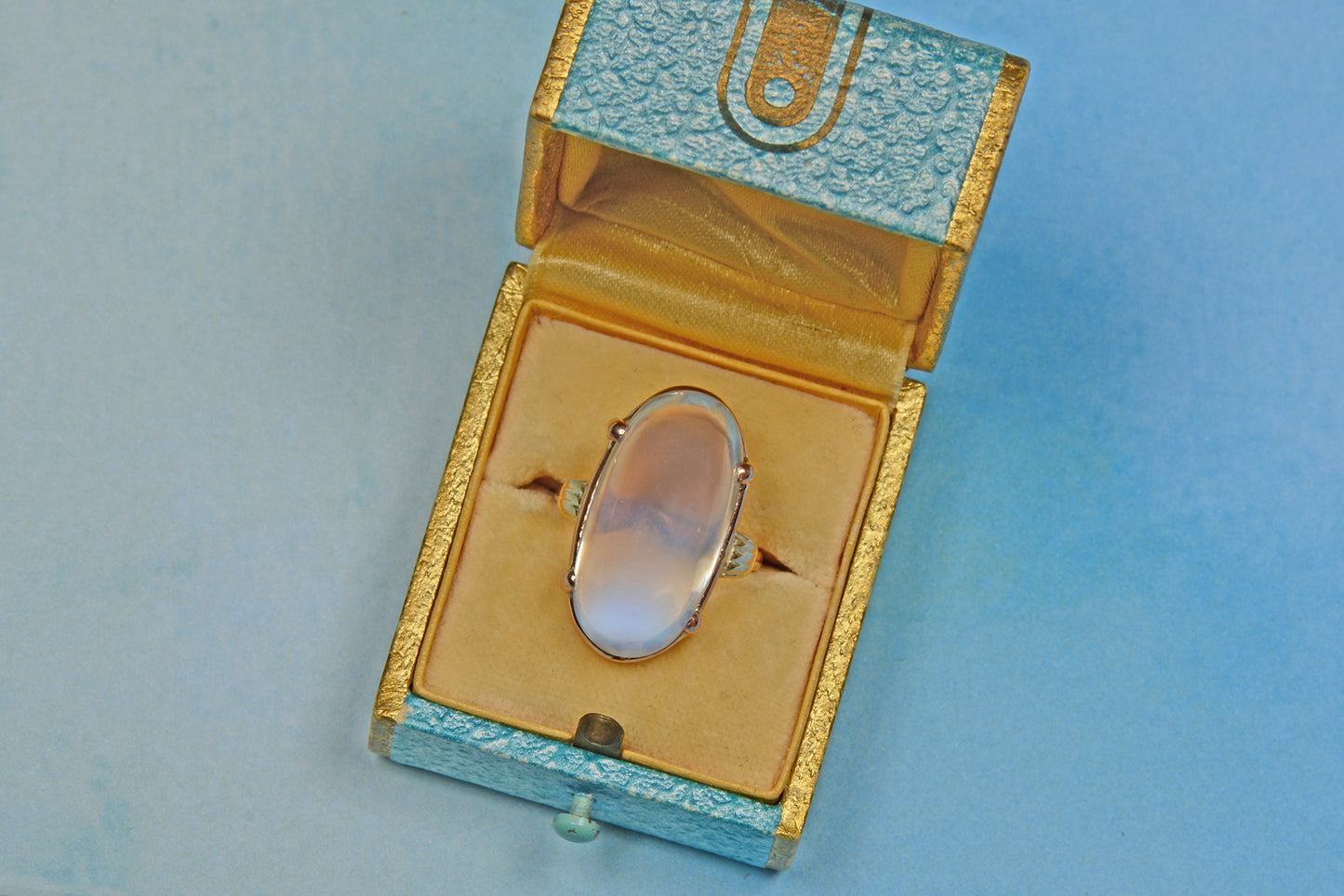 Blue Flash Vintage Gem Quality Moonstone Ring