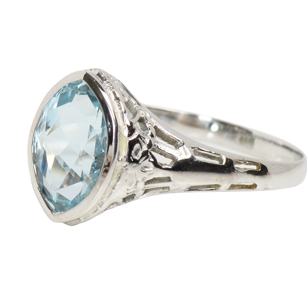 
                      
                        Vintage Art Deco Aquamarine Filigree Ring
                      
                    