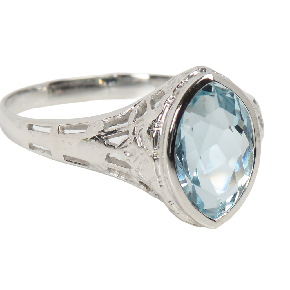 Vintage Art Deco Aquamarine Filigree Ring