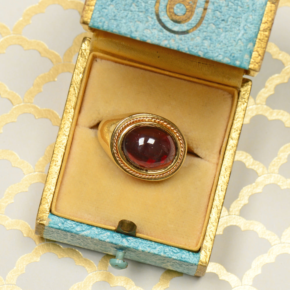 
                      
                        Vintage Cabochon Garnet 18k Gold RIng
                      
                    