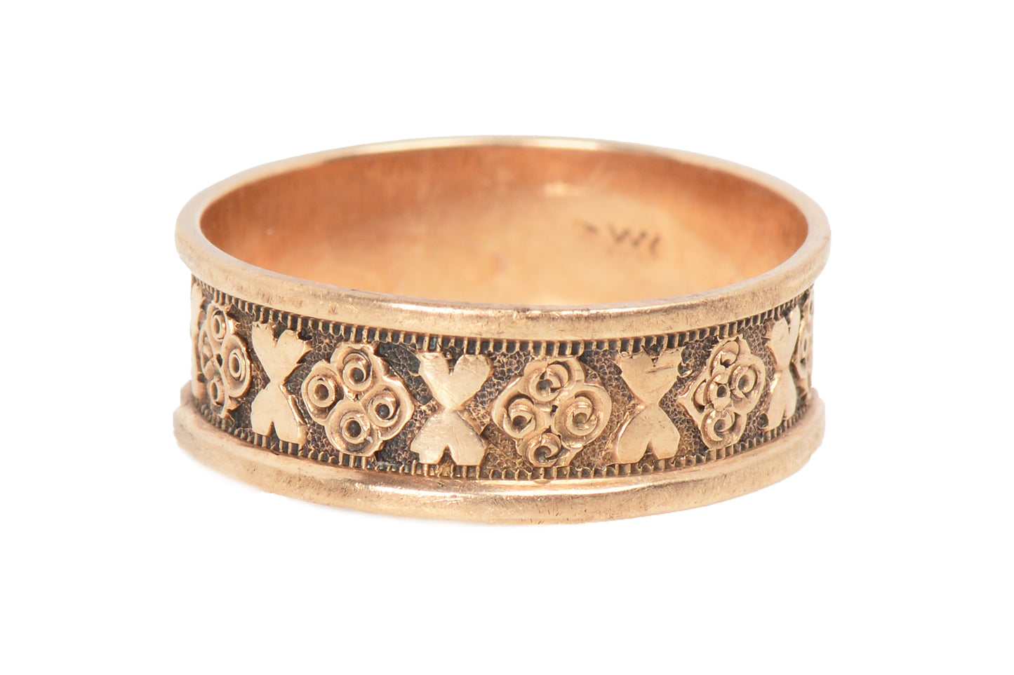 JR Wood Heart Motif Patterned Antique Wedding Band