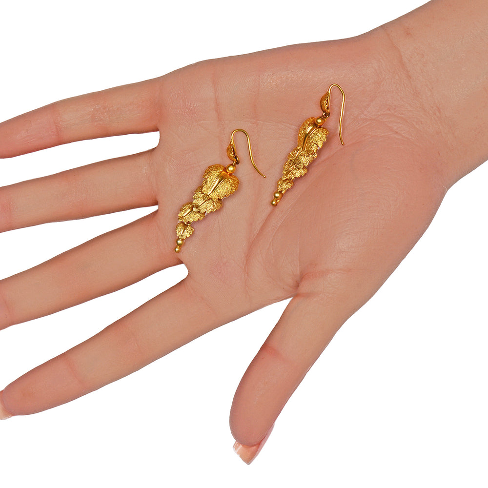 
                      
                        Falling Leaves - Victorian Articulated Dangle Gold Earrings
                      
                    