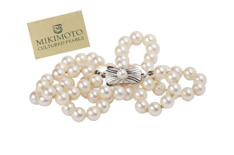 Vintage Mikimoto Pearl Necklace in Box