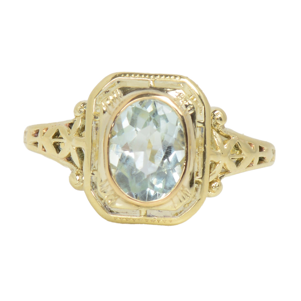 Vintage Oval Aquamarine Yellow Gold Filigree Ring