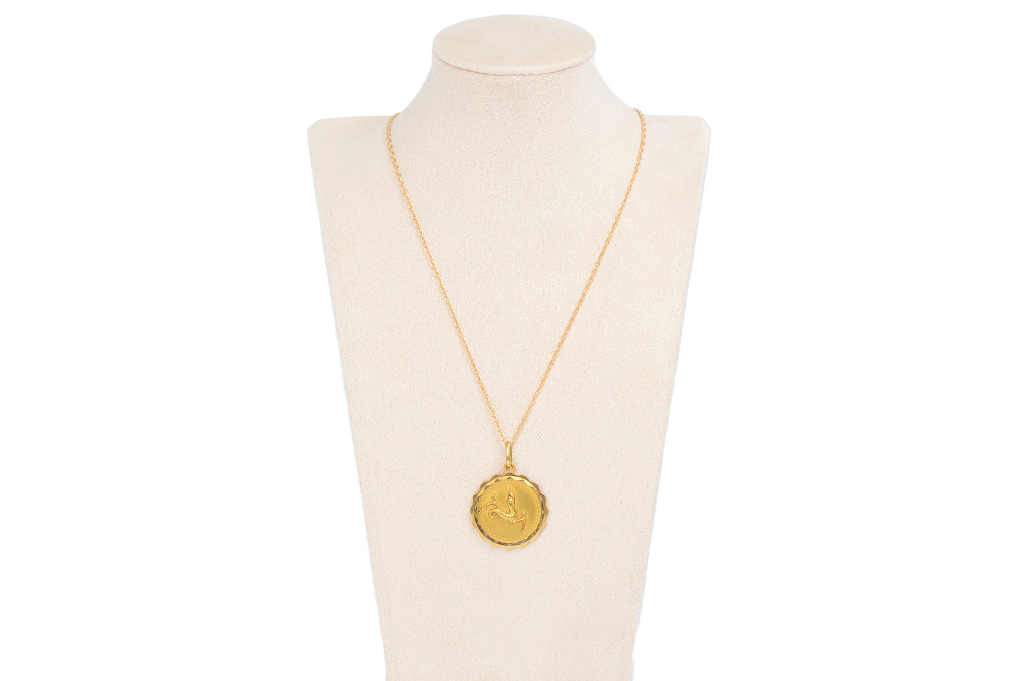 Earth Sign - Vintage Capricorn Italian 18k Gold Pendant