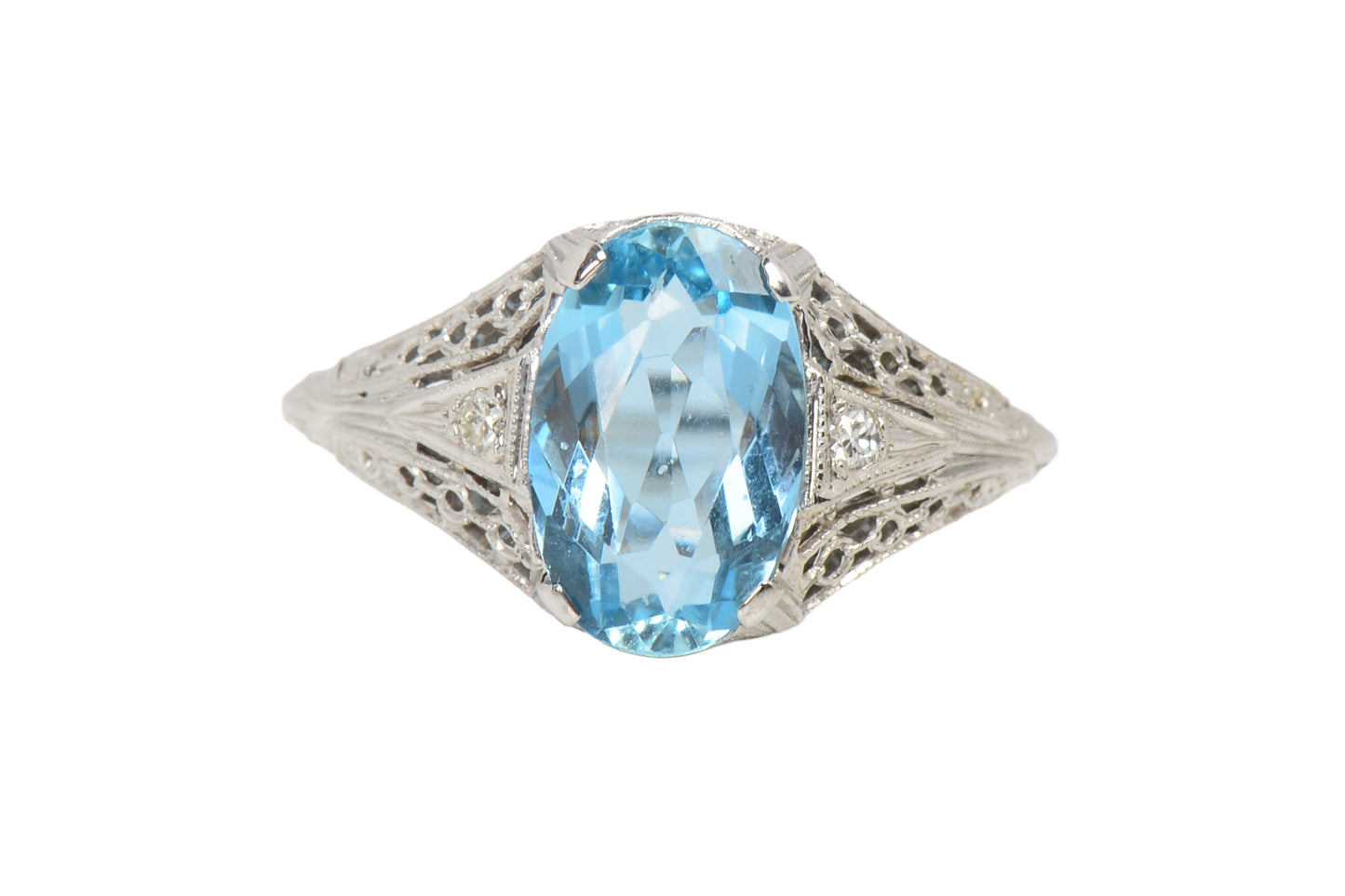Antique Natural Aquamarine Filigree Ring