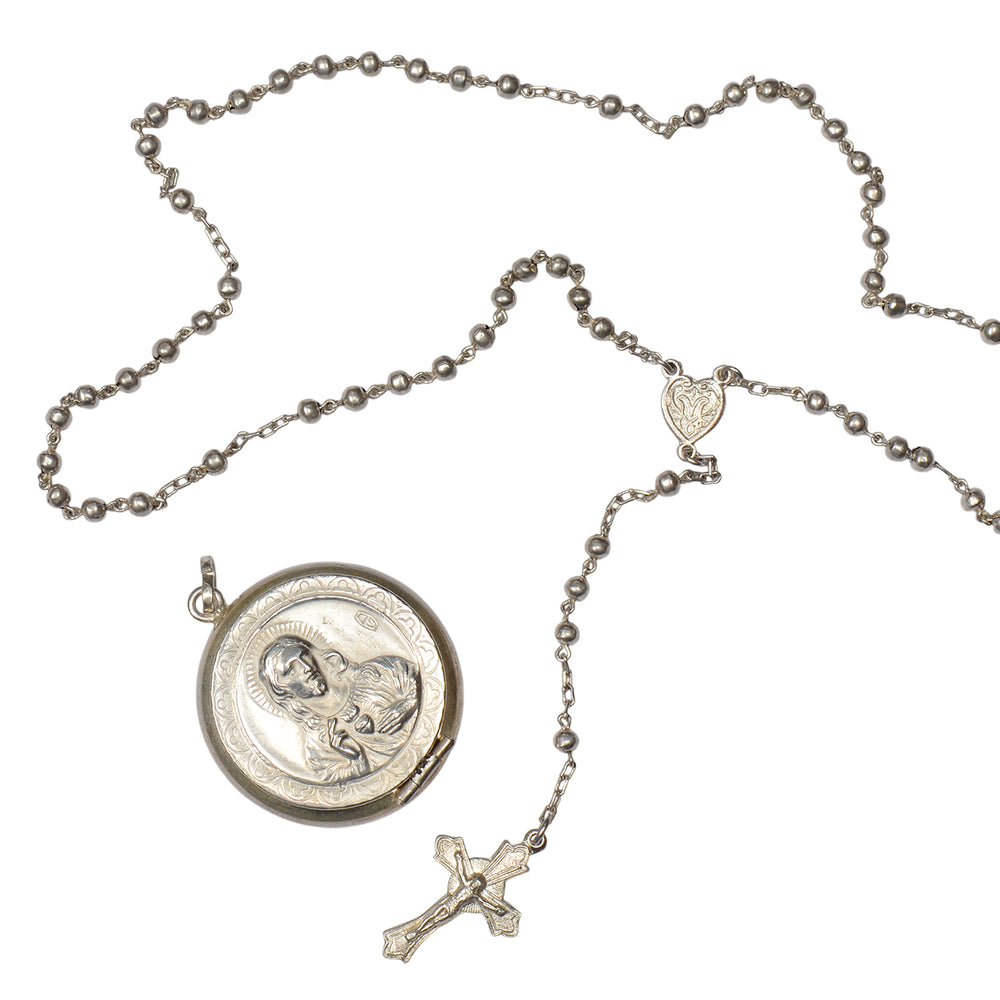 
                      
                        Vintage Silver Rosary & Case Blessed by the Pope
                      
                    
