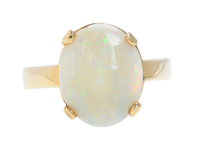 Vintage Australian Opal Oval Ring in 14k Gold