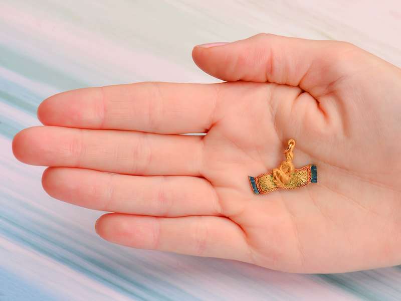 Sloan & Co. Aladdin on a Magic Carpet Charm