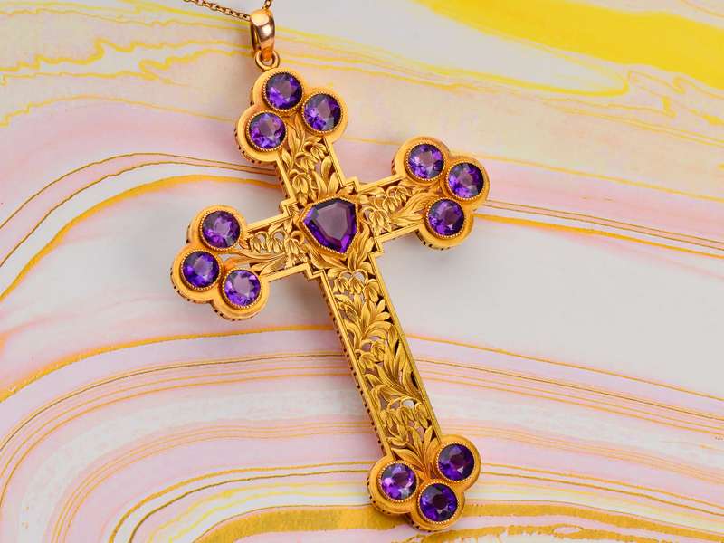 Devotion - Grand Amethyst Gold Cross with Lilies