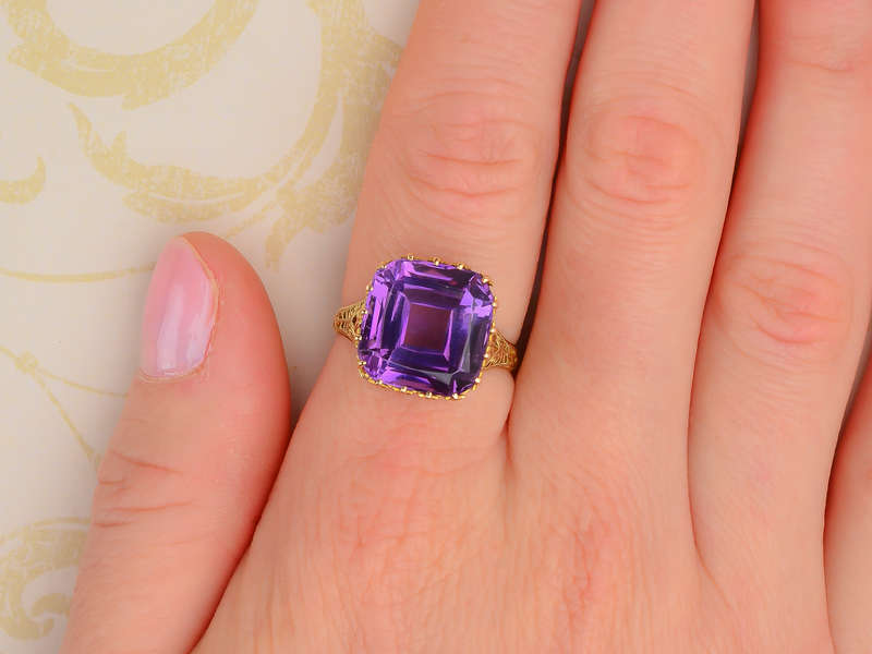 Purple Majesty - Vintage Amethyst Filigree Gold Ring