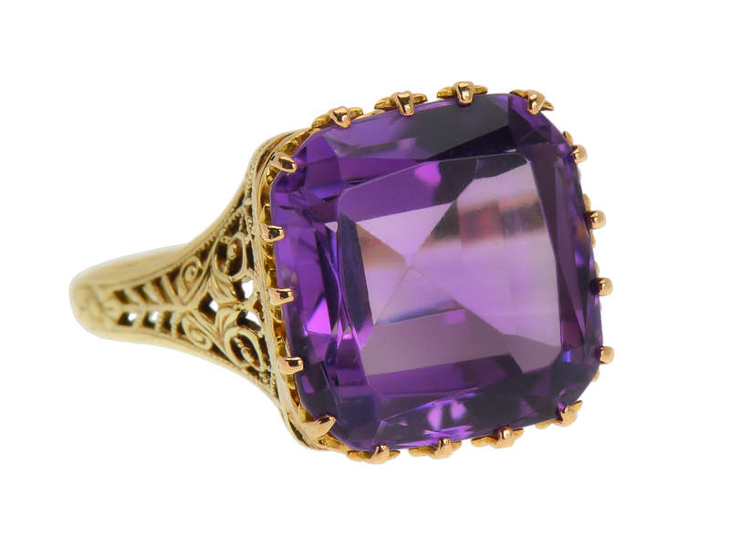 Purple Majesty - Vintage Amethyst Filigree Gold Ring