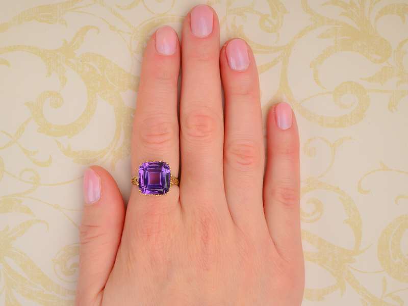 Purple Majesty - Vintage Amethyst Filigree Gold Ring