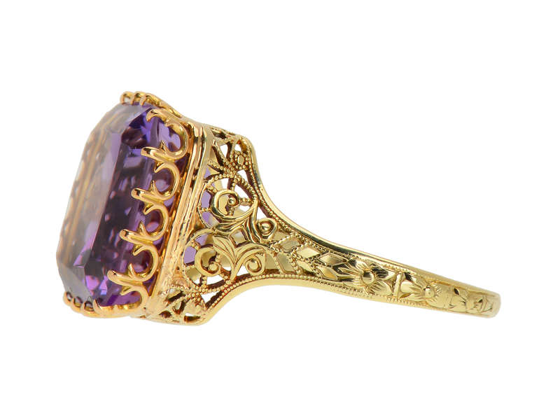 Purple Majesty - Vintage Amethyst Filigree Gold Ring