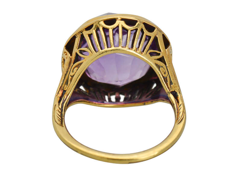 Curves & Geometrics - Antique Amethyst Gold Ring