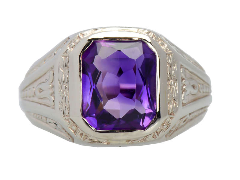 Deco Amethyst White Gold Ring