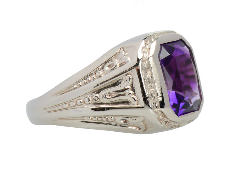 Deco Amethyst White Gold Ring