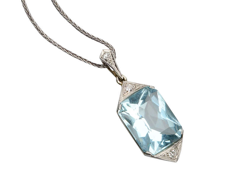 Faceted Beauty- Aquamarine Pendant & Chain