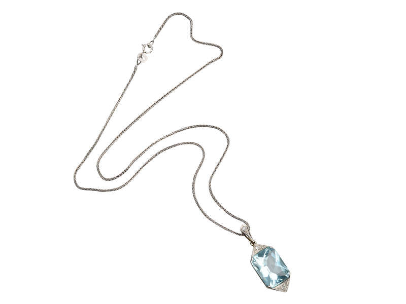 
                      
                        Faceted Beauty- Aquamarine Pendant & Chain
                      
                    
