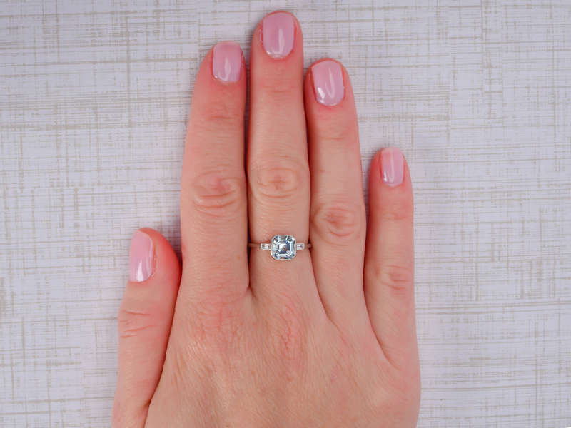 Sleek Aquamarine Diamond Alternate Engagement Ring