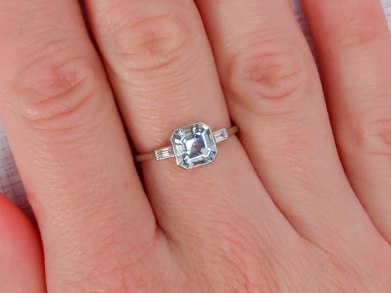 Sleek Aquamarine Diamond Alternate Engagement Ring