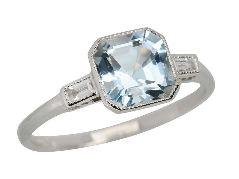 Sleek Aquamarine Diamond Alternate Engagement Ring