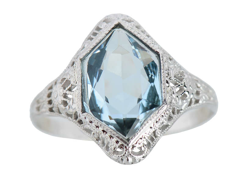Serene Aquamarine Vintage Filigree Ring