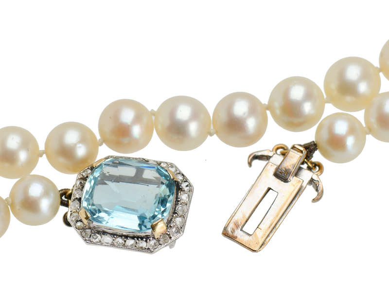 Estate Strand of Pearls & Aquamarine Diamond Clasp