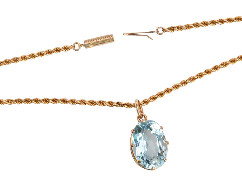 Antique Aquamarine Pendant & Chain