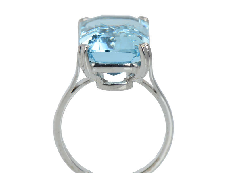 Shades of Sky - Vintage Aquamarine Ring