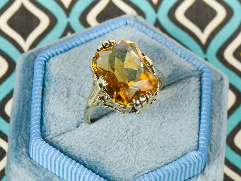 Soothing Sunlight - Art Deco Filigree Ring