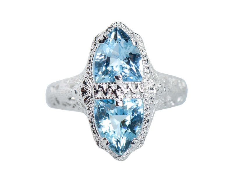 Dragonflies & Dreams - Belais Aquamarine Ring
