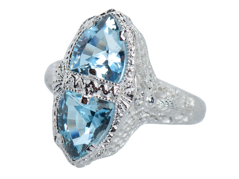 Dragonflies & Dreams - Belais Aquamarine Ring