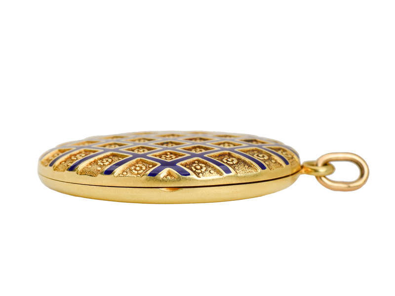 Pattern Play - English Victorian Gold Locket